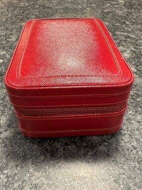 WOLF Travel Zip Case - Red